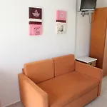 Melina מלון *