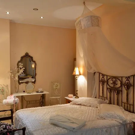 Melina Otel