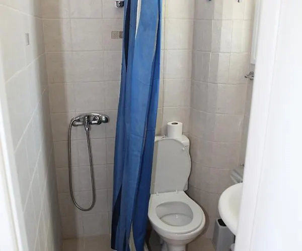 Hotel Melina Kanakia